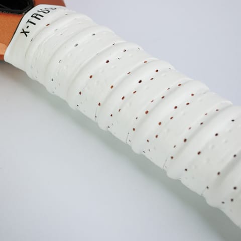 Overgrip con relieve perforado